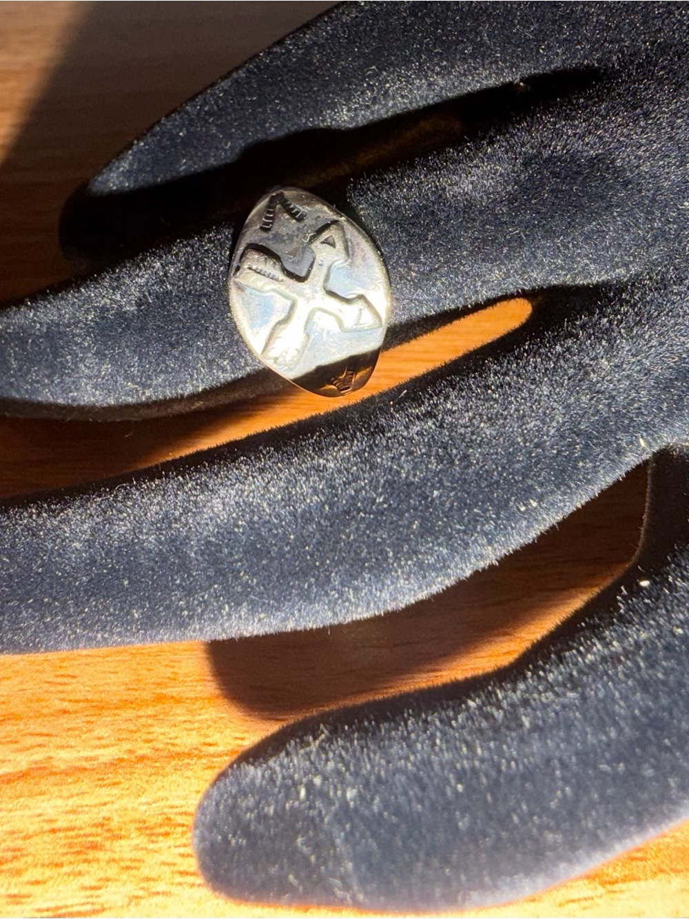 Vintage Sterling Silver Men's Signet Ring with Cross Motif - Classic Style